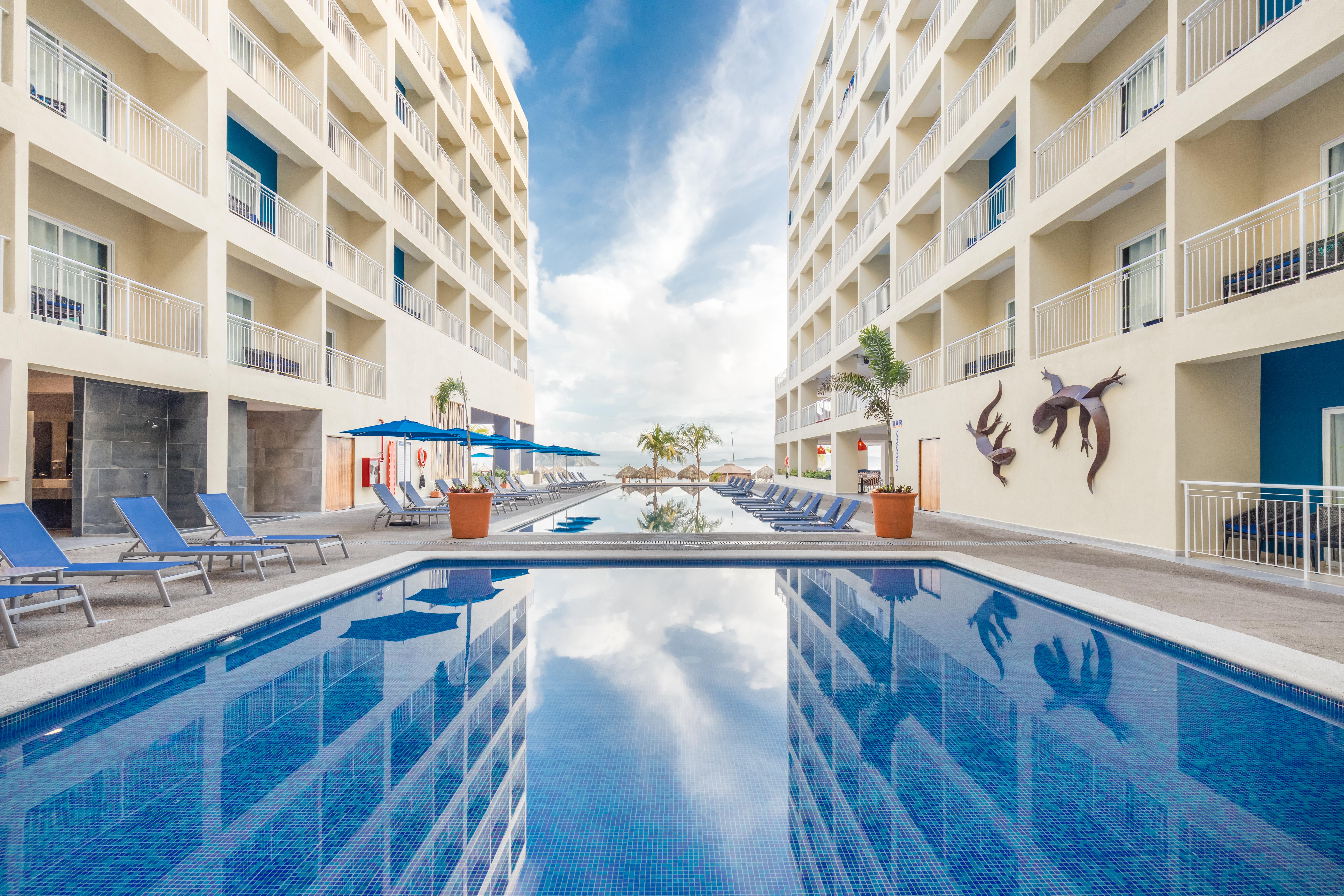 Decameron La Marina Guayabitos, Ramada All-Inclusive Resort Ринкон-де-Гуайябитос Экстерьер фото